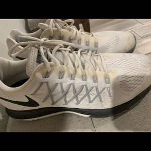 Men’s athletic shoes
